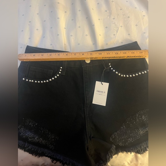 Forever 21 Los Angeles Premium Black Worn Look Shorts, Women 28, new with tag - Picture 7 of 8